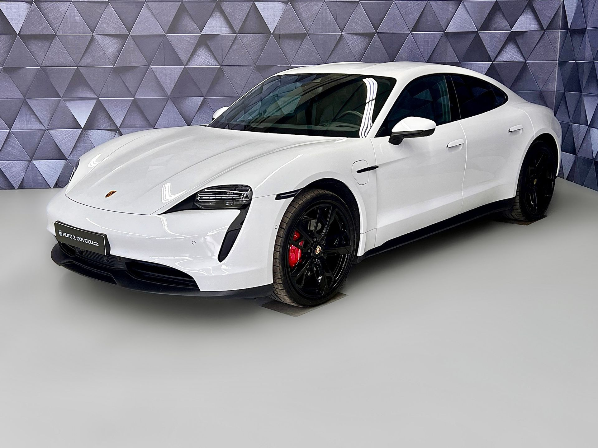 Porsche Taycan 4S PERFORMANCE BATTERY PLUS, VZDUCH, BOSE, NOČNÍ VIDĚNÍ
