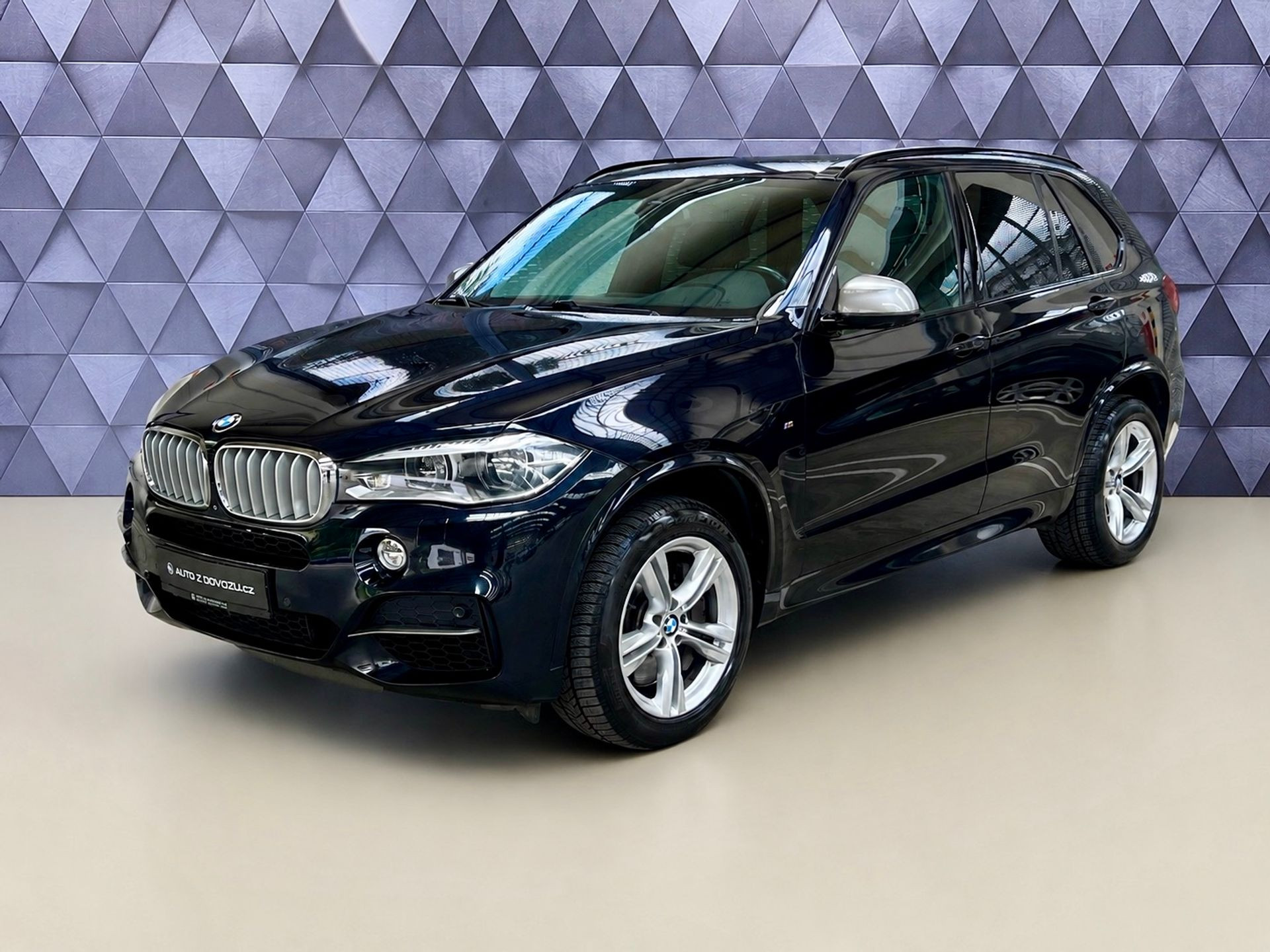 BMW X5 M50d xDrive M-SPORT, DRIVE ASSIST, PANORAMA, EL. TAŽNÉ, HUD