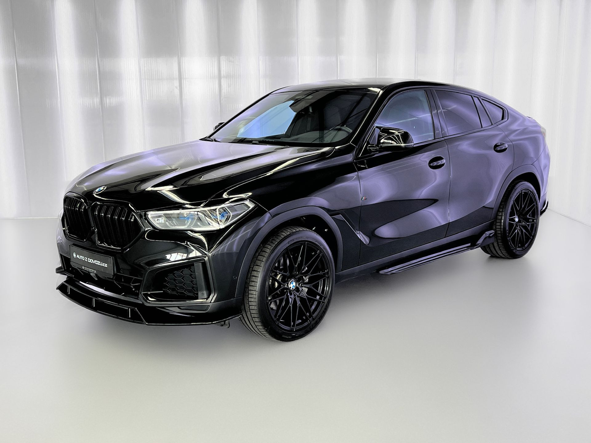 BMW X6 40d xDrive M-SPORT, LED, HUD, KEYLESS, EL. TAŽNÉ