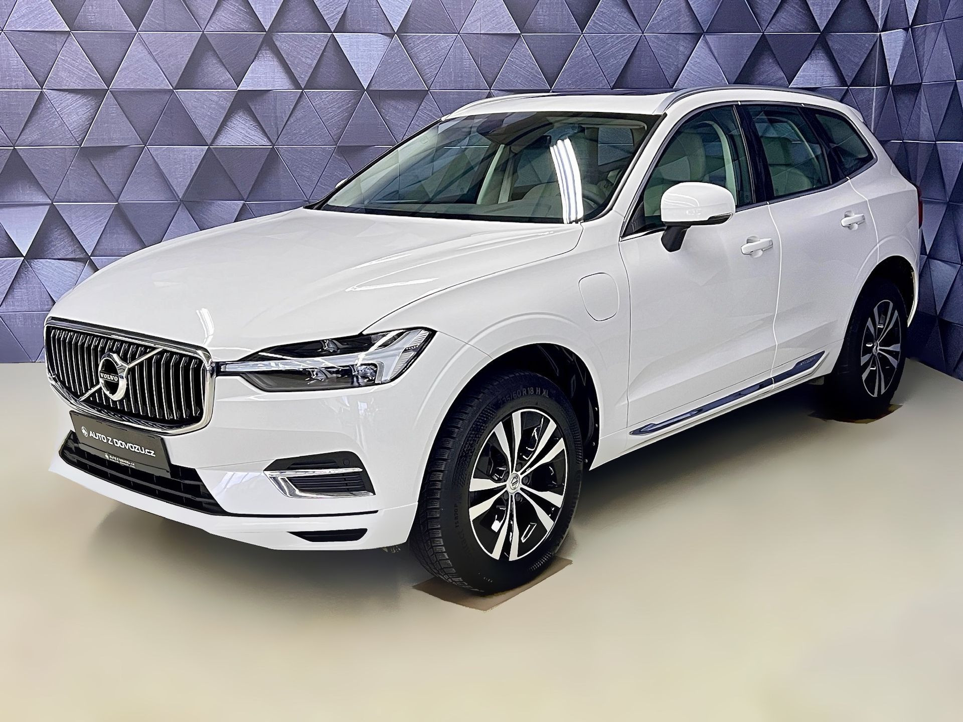 Volvo XC60 T6 AWD RECHARGE INSCRIPTION, WEBASTO, PANORAMA, ACC, LED