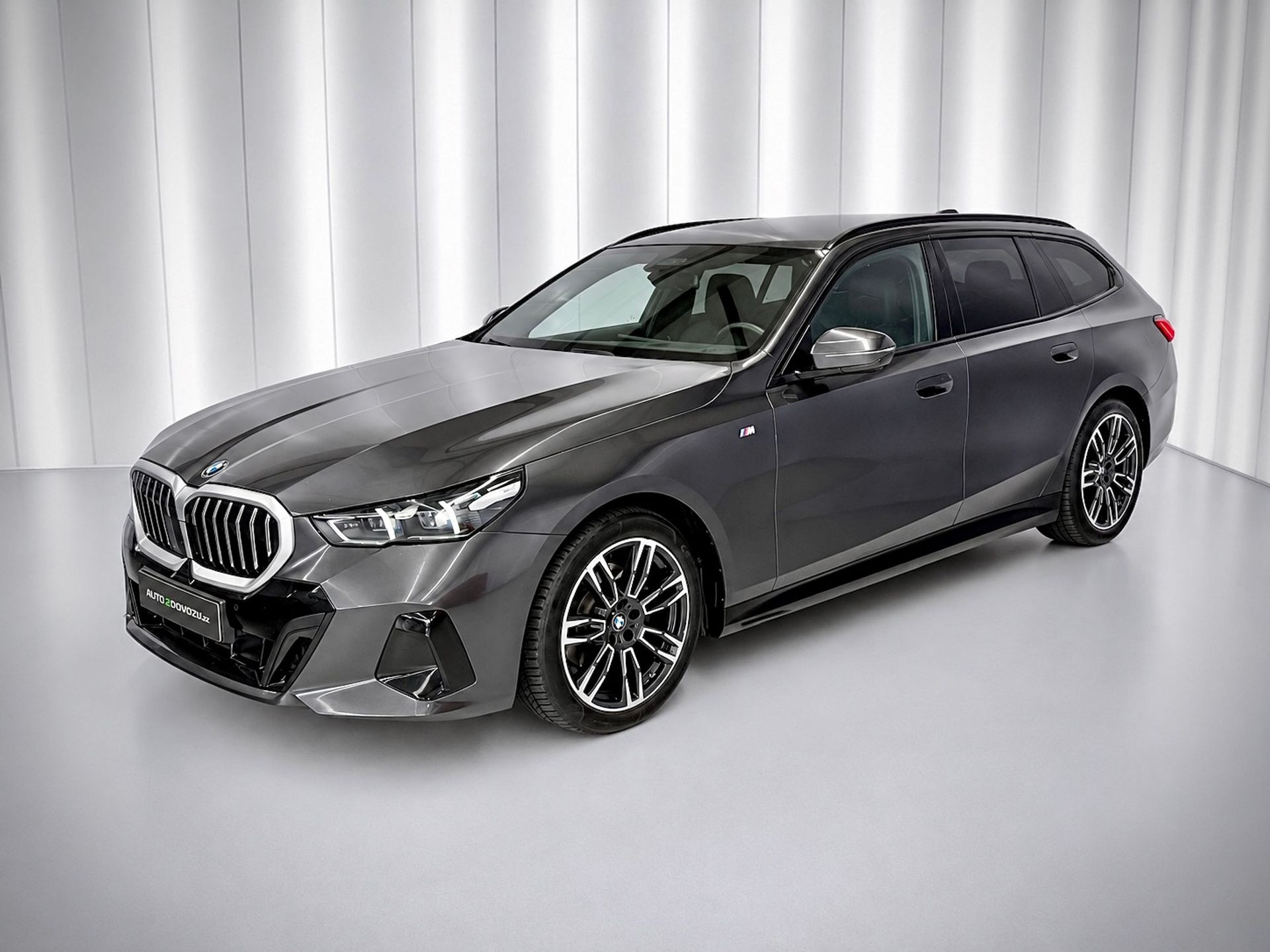 BMW 520d xDrive M-SPORT, HARMAN&KARDON, WEBASTO, HUD, ASSIST