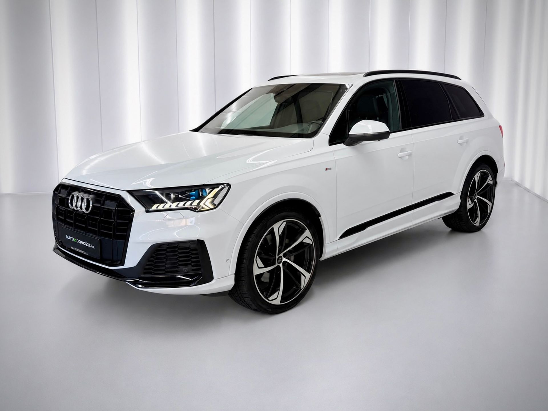 Audi Q7 50 TDI QUATTRO S-LINE, PANORAMA, MATRIX, ALCANTARA, NATÁČECÍ NÁPRAVA, TAŽNÉ