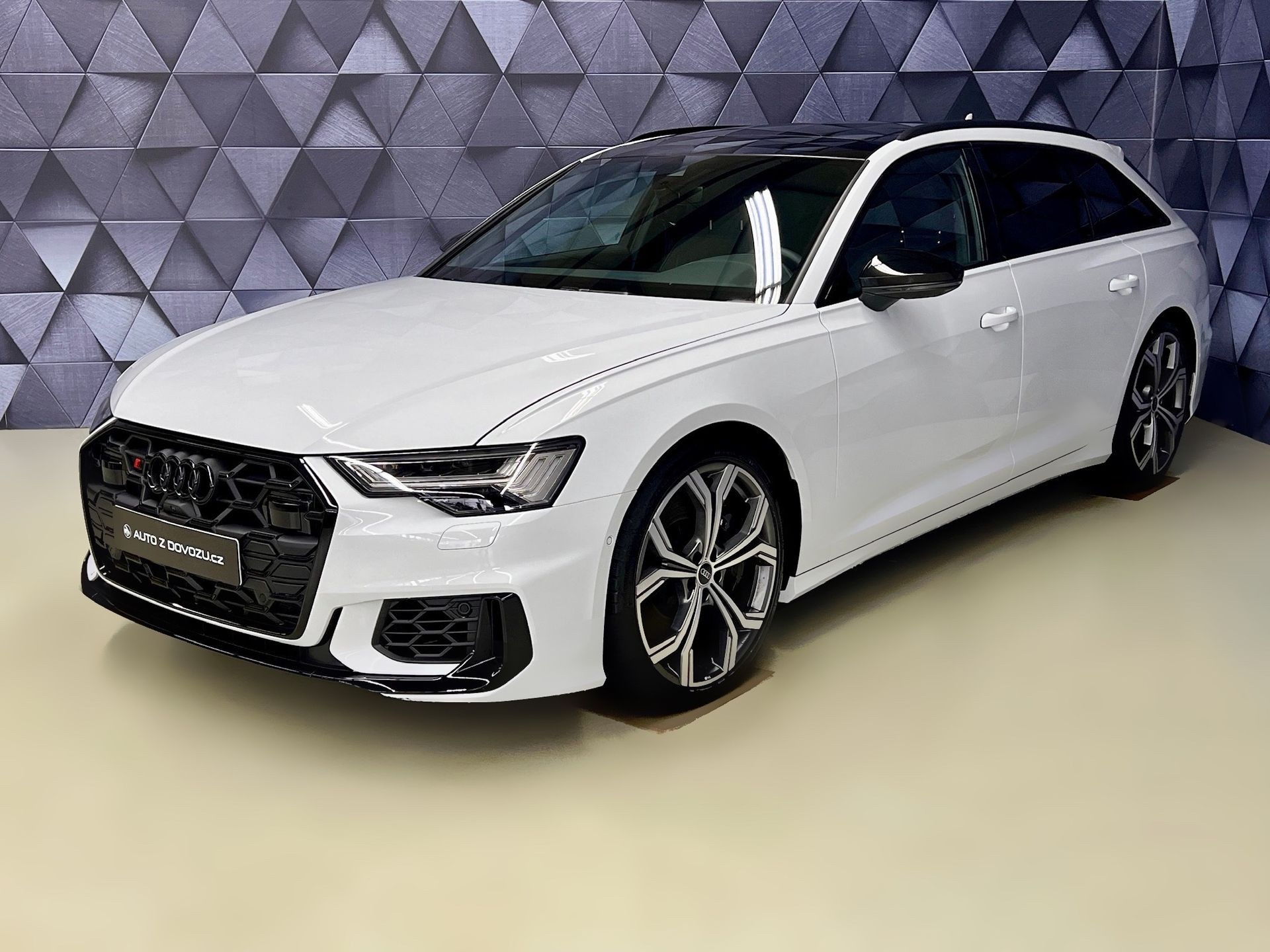 Audi S6 55TDI QUATTRO, PANORAMA, WEBASTO, MATRIX, EL. TAŽNÉ