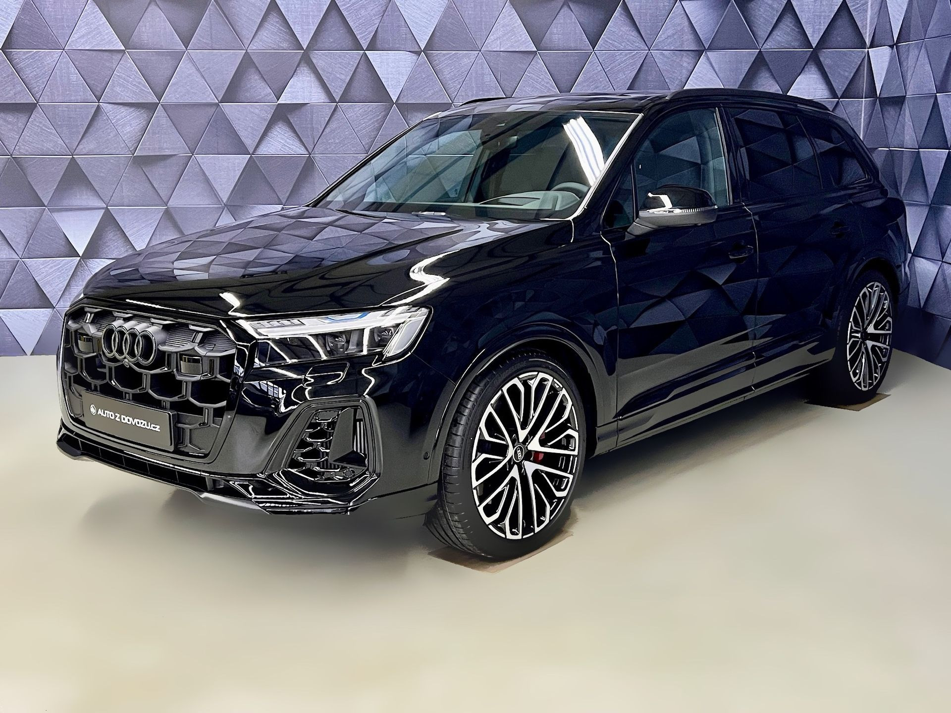 Audi SQ7  TFSI QUATTRO, 7.MÍST, WEBASTO, B&O, LASER, EL. TA