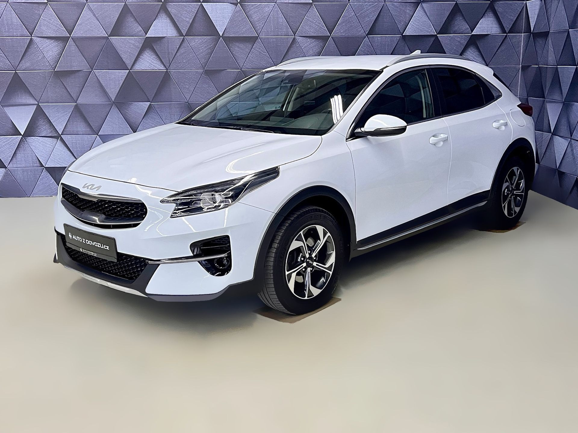 KIA XCeed  CRDi 100KW 7DCT EXCLUSIVE, LED, NAVIGACE, KAMERA