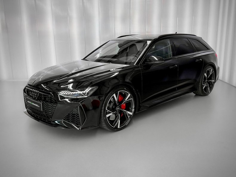 Audi RS6 QUATTRO, MATRIX, VZDUCH, HUD, PANORAMA, SOFT-CLOSE, SP. DIFERENCIAL, TAŽNÉ