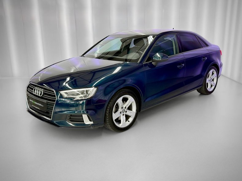 Audi A3 1.6 TDI LIMOUSINE SPORT, NAVIGACE, EL.TAŽNÉ, PDC