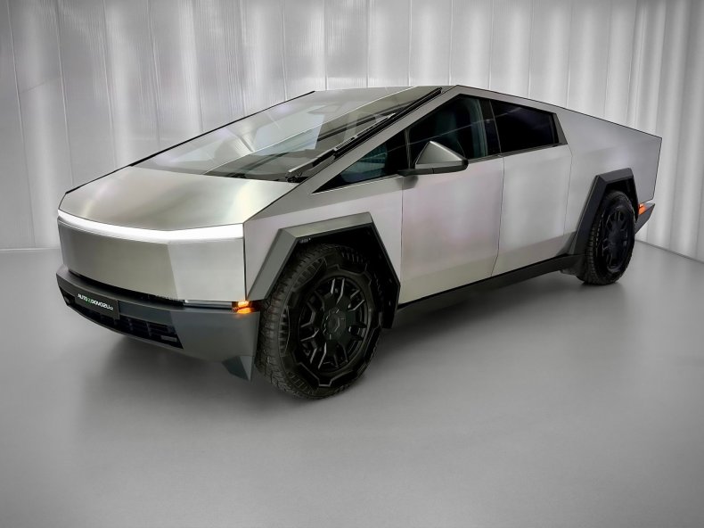 Tesla Cybertruck AWD FOUNDATION SERIES 438 KW, VZDUCH, AUTOPILOT, 360° KAMERY