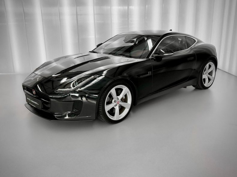 Jaguar F-Type V6 250KW COUPE, SPORT VÝFUKY, MERIDIAN, KŘÍDLO