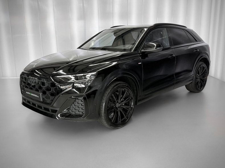 Audi Q8 50TDI QUATTRO S-LINE, VZDUCH, MASÁŽE, WEBASTO