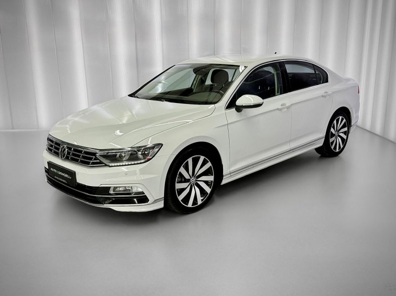 Volkswagen Passat 2.0TFSI 200KW DSG 4MOTION R-LINE, ACC, ALCANTARA, NAVIGACE
