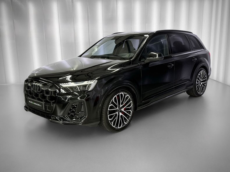 Audi SQ7 TFSI QUATTRO, WEBASTO, MASÁŽE, B&O, MATRIX LASER, PAKET ČERNÉ OPTIKY, 7 MÍST, EL. TAŽNÉ