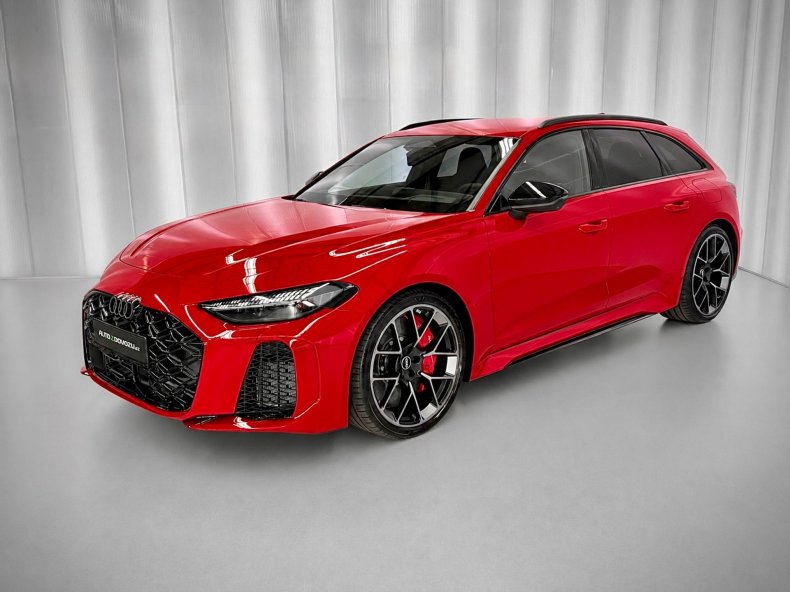 Audi RS5 AVANT 470KW QUATTRO, 285 KM/H, BANG & OLUFSEN 3D, HUD, PANORAMA, MASÁŽE