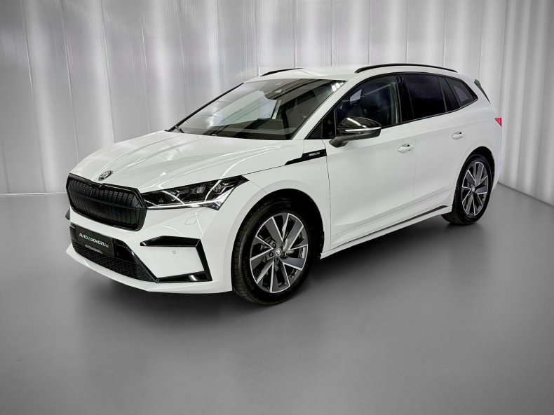 Škoda Enyaq  60 SPORTLINE 132 kW, TEPELNÉ ČERPADLO, ACC, MATRIX