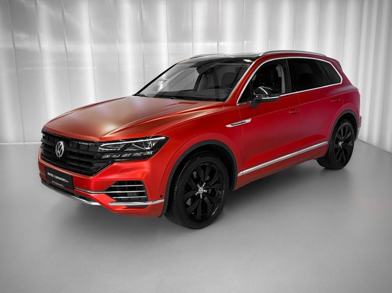 Volkswagen Touareg 3.0TDI 210 kW 4MOTION R-LINE, VZDUCH, MASÁŽE, HUD, PANORAMA, EL. TAŽNÉ