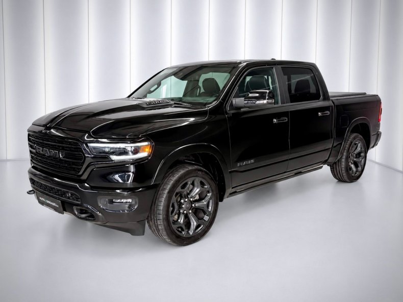 RAM 1500 5.7 HEMI 4X4 LPG  CREW CAB LIMITED, PANORAMA, VZDUCH, H&K, 360°CAM, TAŽNÉ
