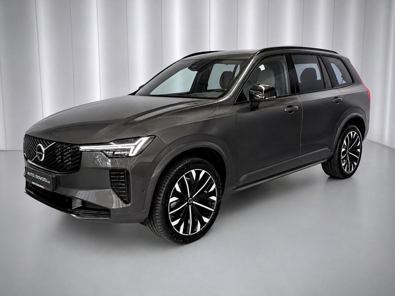 Volvo XC90 B5 AWD PLUS DARK, VZDUCH, HARMAN / KARDON, HUD, PANORAMA, EL. TAŽNÉ