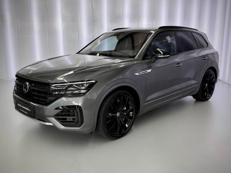 Volkswagen Touareg 4.0 TDI V8 R-LINE 4MOTION, BLACK PAKET, MASÁŽE, PANORAMA, NOČNÍ VIDĚNÍ, VZDUCH