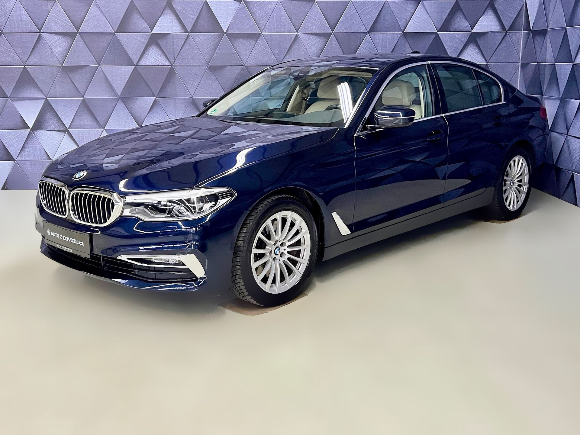 BMW 540i 250KW LUXURY LINE, LED, SOFT-CLOSE, KEYLESS