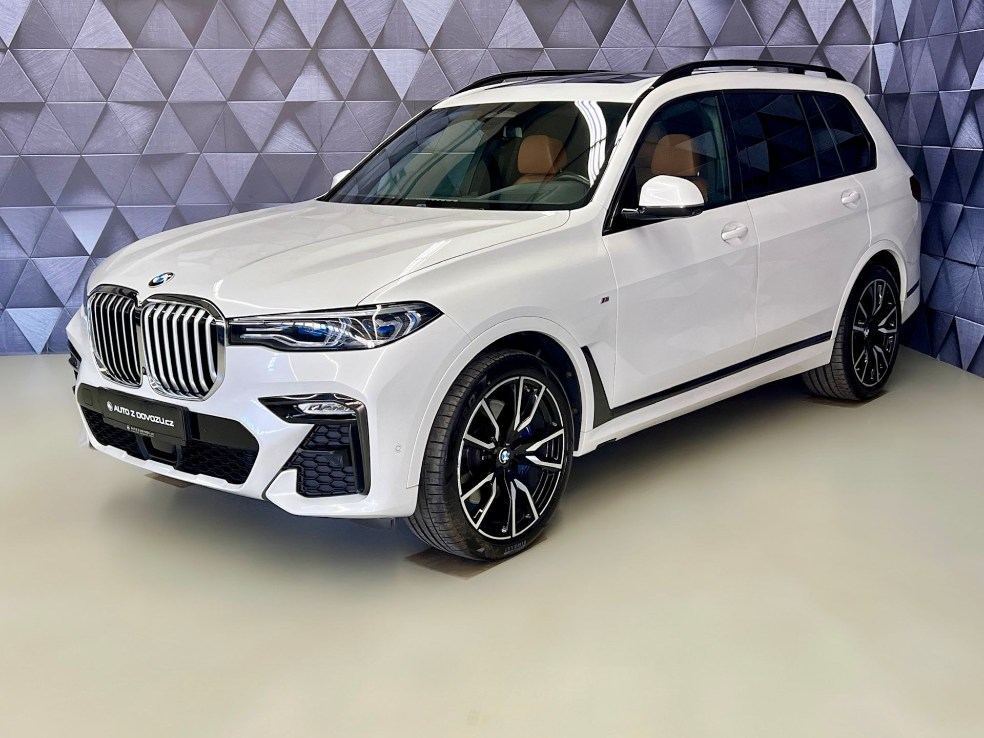 BMW X7 40i xDrive M-PAKET, LASER, PANORAMA, NATÁČECÍ NÁPRAVA, H&K, SHADOW LINE, EL. TAŽNÉ