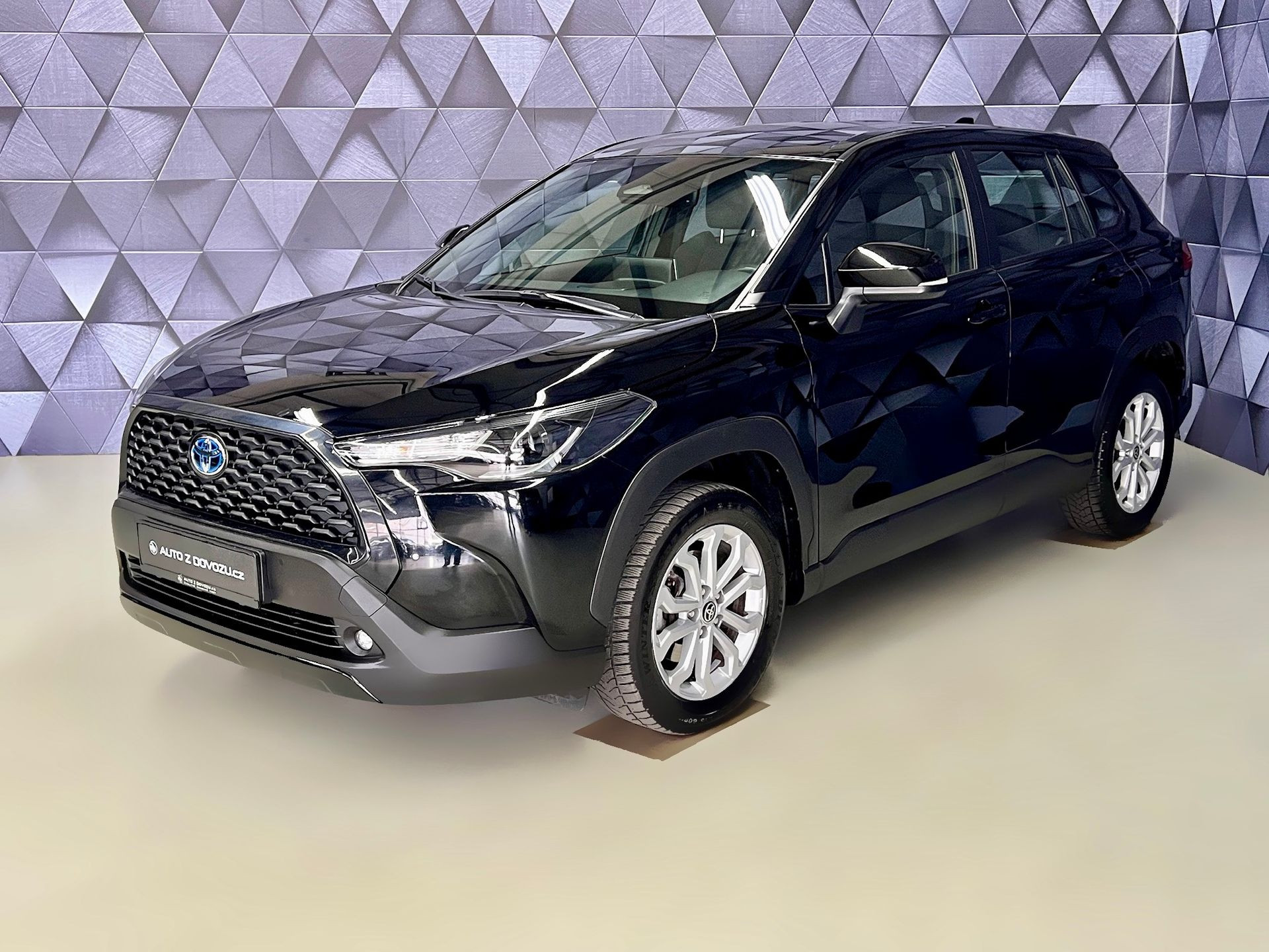 Toyota Corolla Cross 2.0 HYBRID e-CVT COMFORT, ACC, KAMERA, DRIVE ASSIST