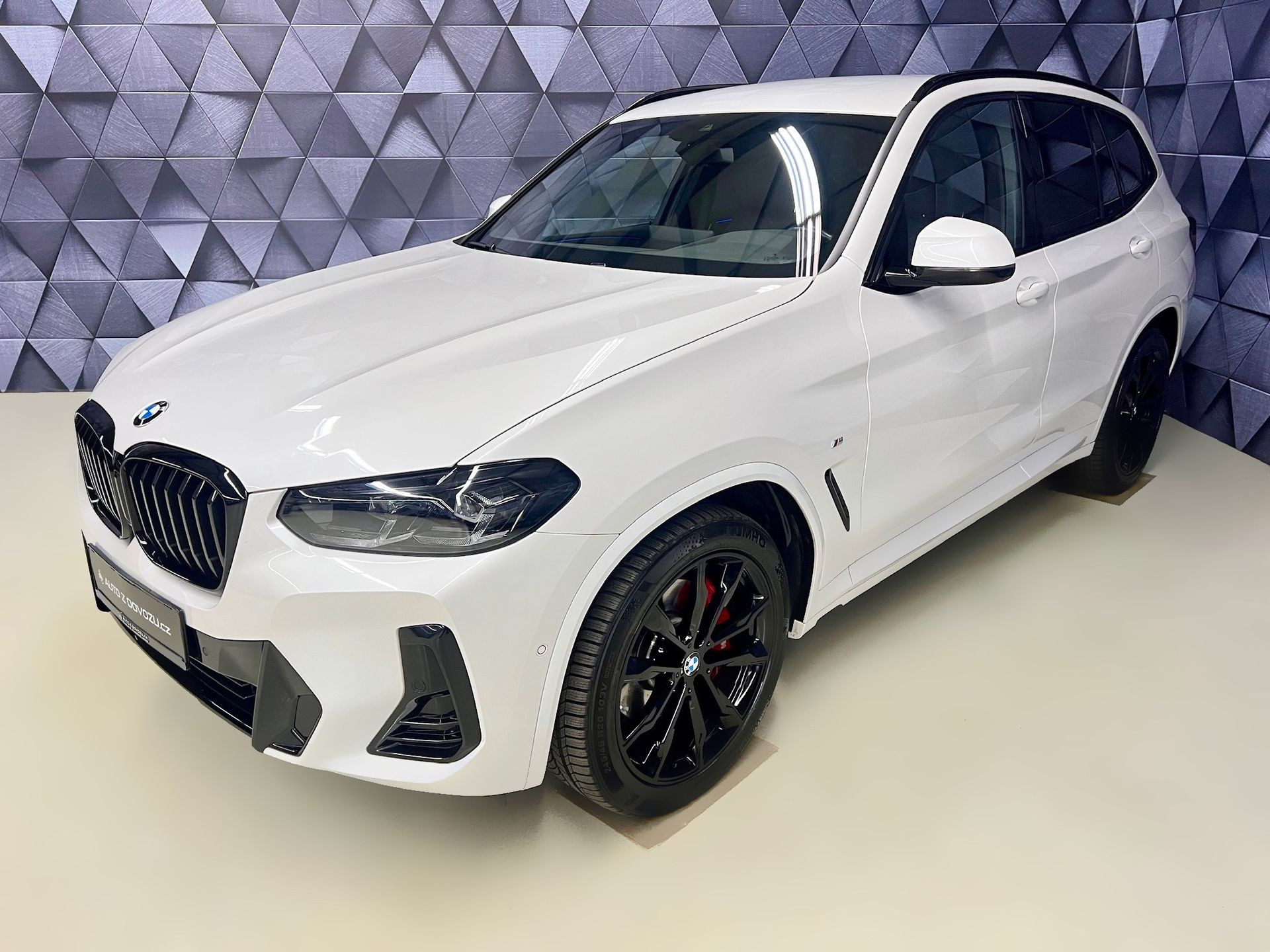 BMW X3 2.0d xDrive M-PAKET, HARMAN/KARDON, EL.TAŽNÉ