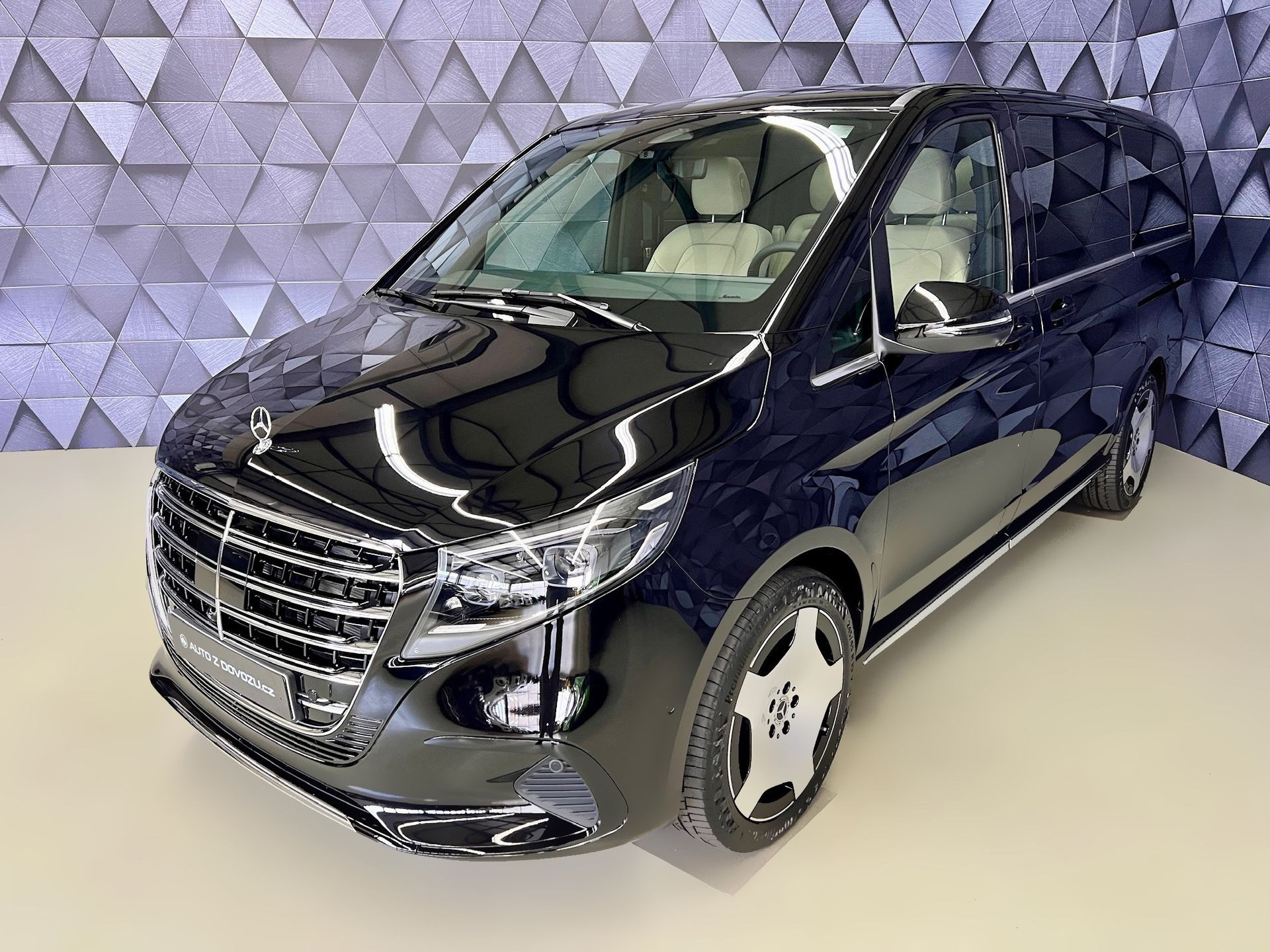 Mercedes-Benz V 300 d 4MATIC EXCLUSIVE AIR MATIC, WEBASTO, PANORAMA