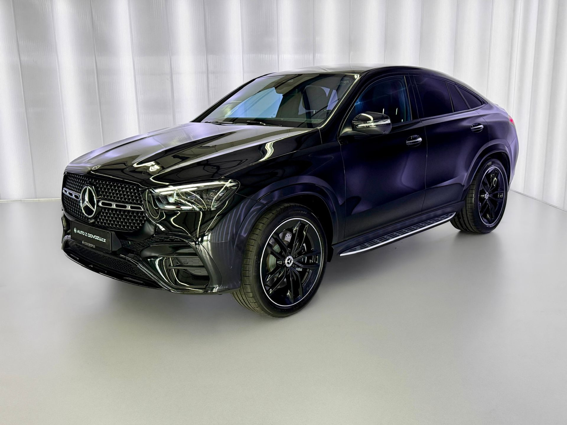 Mercedes-Benz GLE 450d 4M AMG COUPE, WEBASTO, PANORAMA, EL. TAŽNÉ