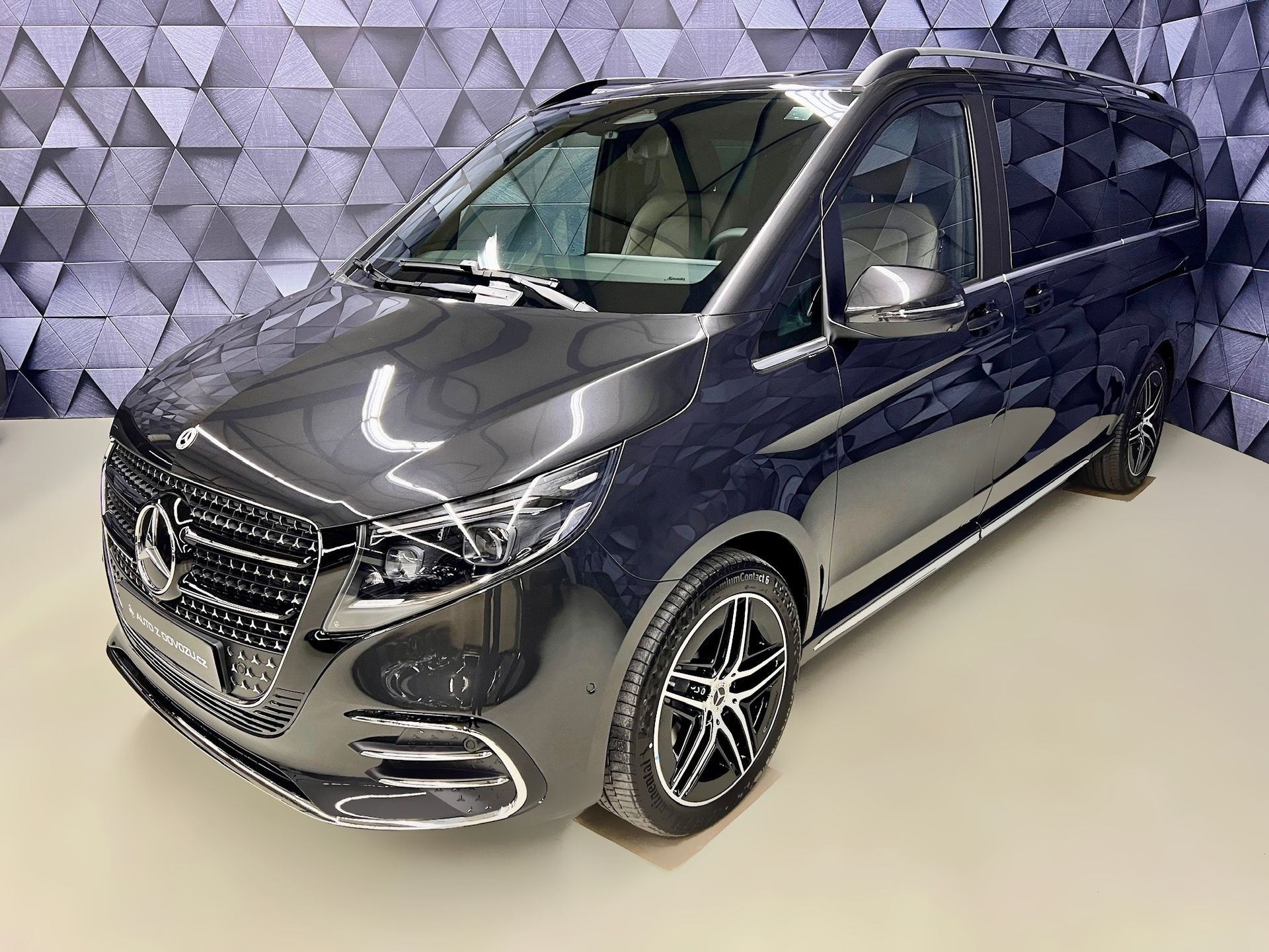 Mercedes-Benz V 300d 4M, AMG EXCLUSIVE, XL, AIRMATIC, TAŽNÉ